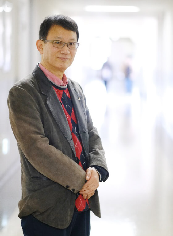 理学部　化学科 山口 宏教授